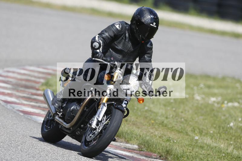 Archiv-2025/09 22.04.2025 Cornu Master School ADR/gruen-vert/23